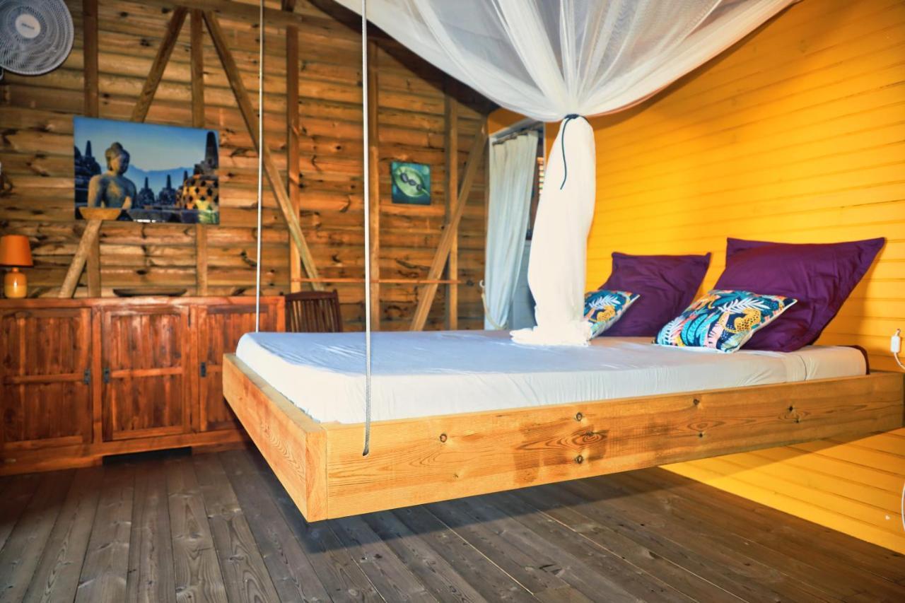 Ti Kaz Anoli Cottage En Bois Avec Vue Sur La Baie Terre-de-Bas المظهر الخارجي الصورة